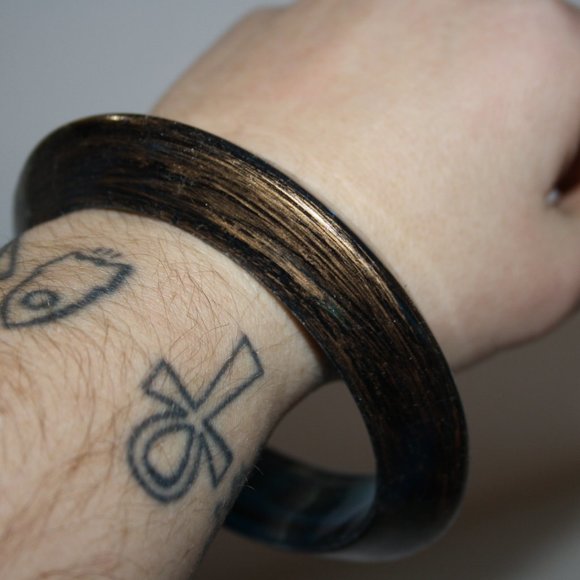 Beautiful blue and gold chunky bangle bracelet - Picture 2 of 4